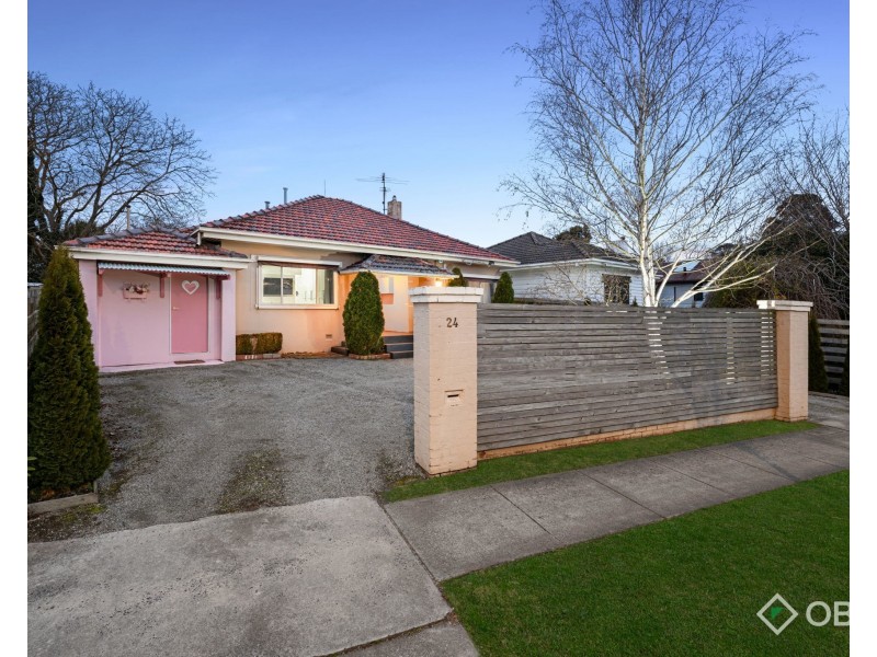 24 Brandy Creek Road, Warragul VIC 3820