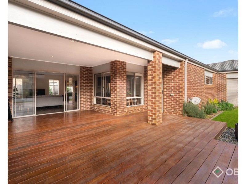 154 Twin Ranges Drive, Warragul VIC 3820