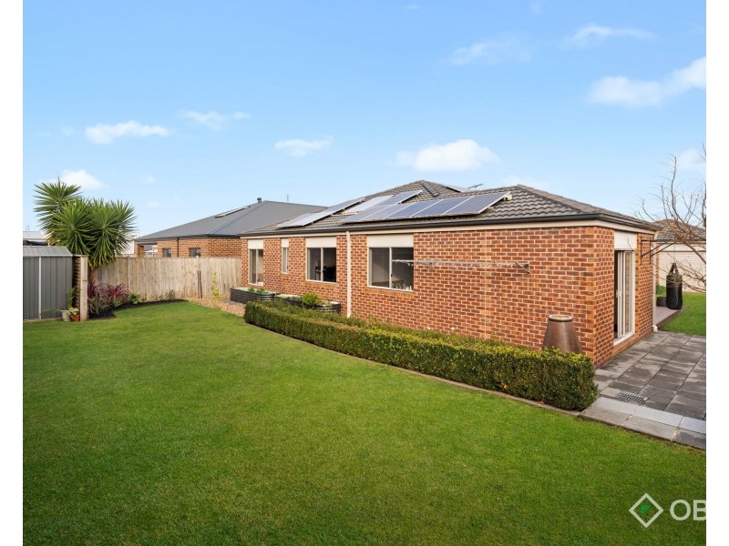 154 Twin Ranges Drive, Warragul VIC 3820