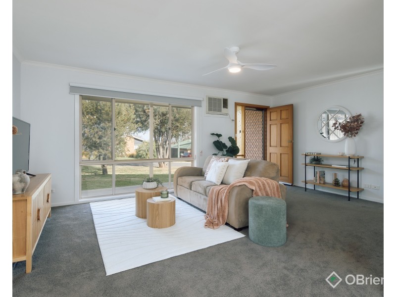 2a Balmoral Crescent, Drouin VIC 3818
