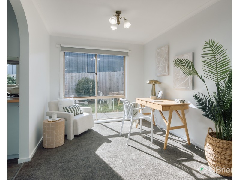 2a Balmoral Crescent, Drouin VIC 3818