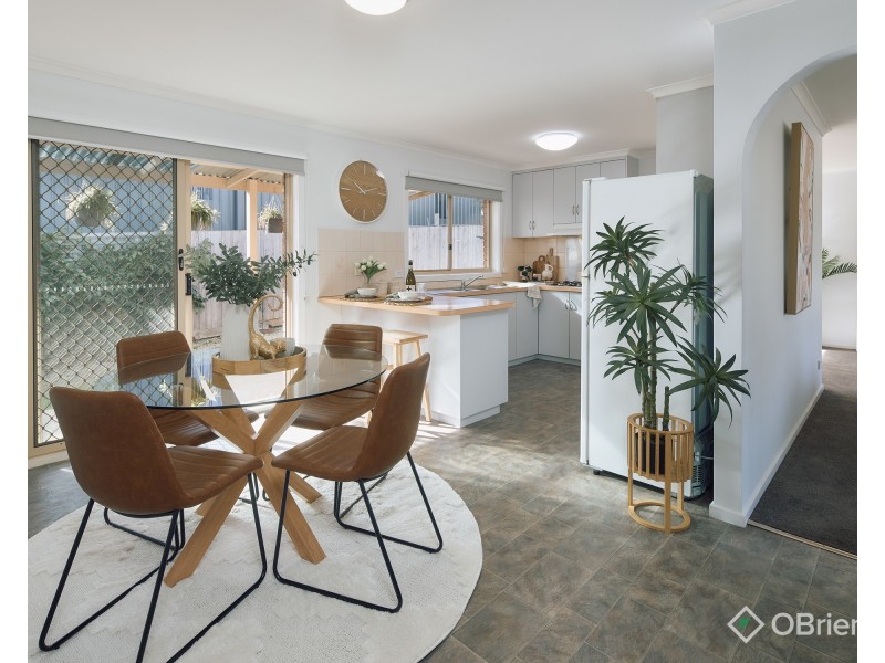 2a Balmoral Crescent, Drouin VIC 3818