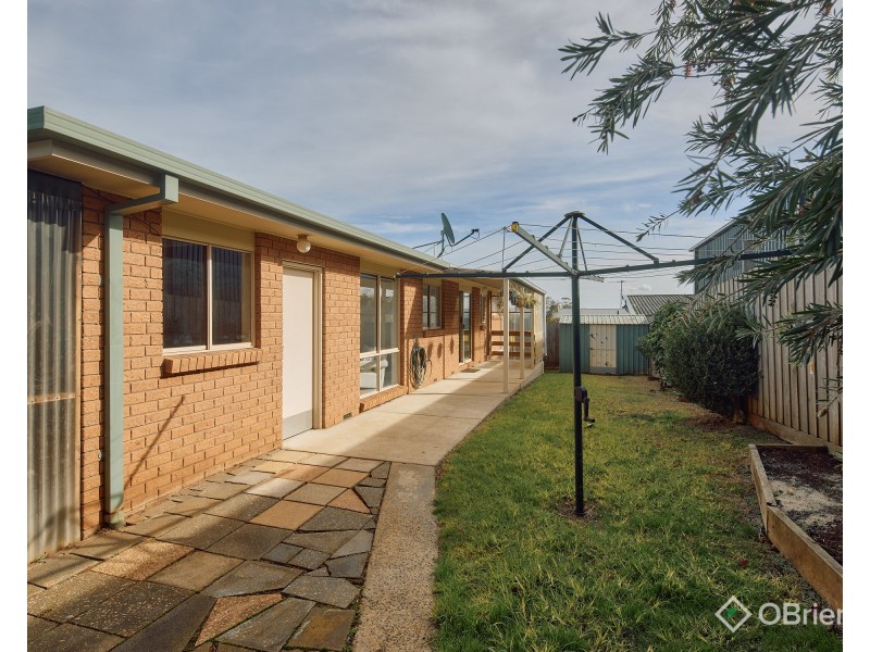 2a Balmoral Crescent, Drouin VIC 3818