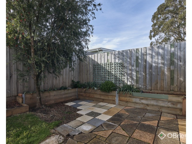 2a Balmoral Crescent, Drouin VIC 3818