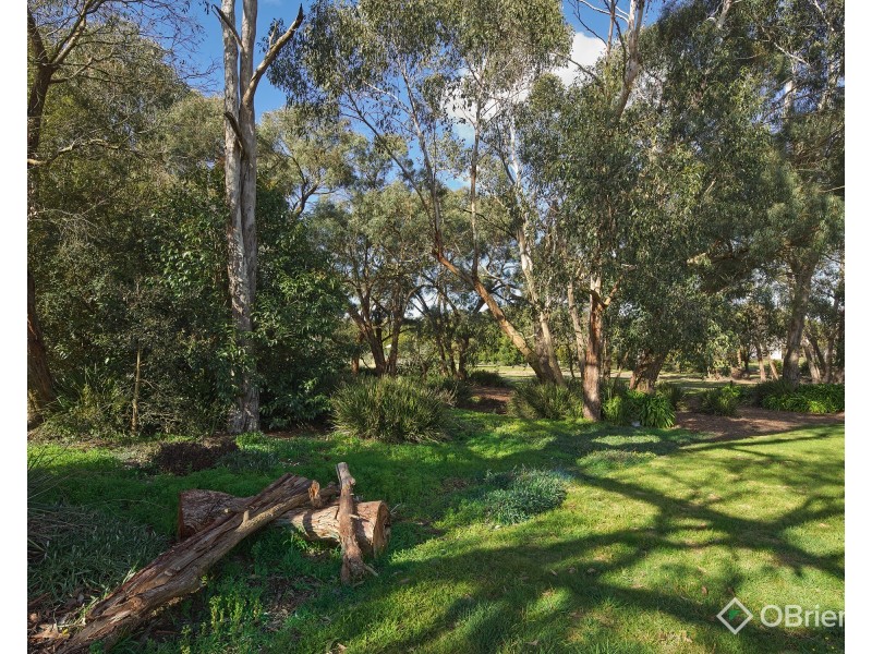 4 Nottingham Court, Drouin VIC 3818
