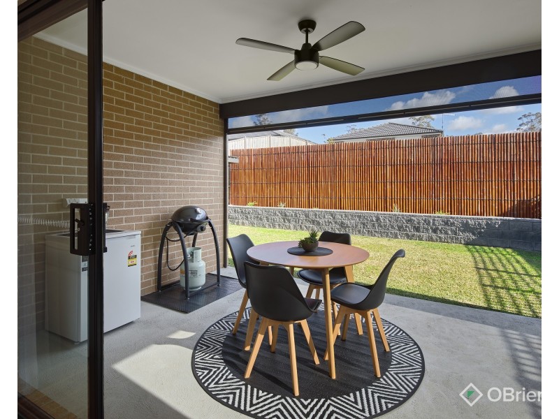 9 Peachtree Drive, Drouin VIC 3818