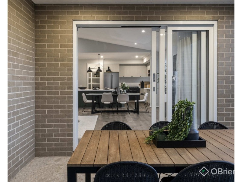 22 Illawarra Boulevard, Drouin VIC 3818