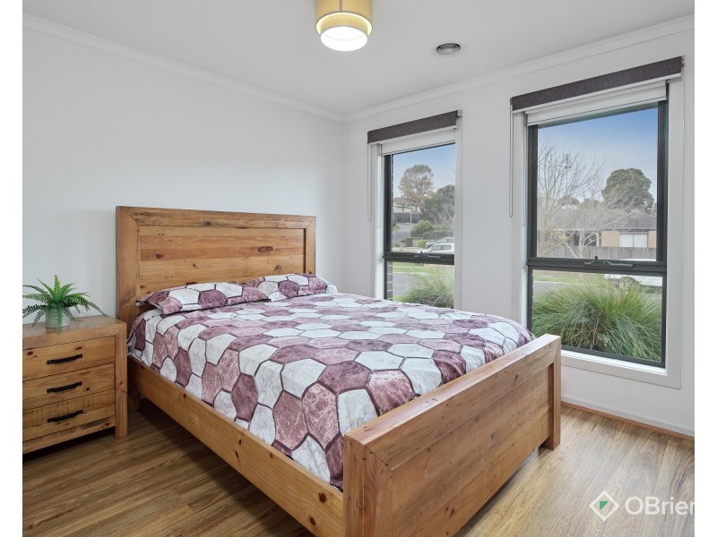 24 McMillan Drive, Warragul VIC 3820
