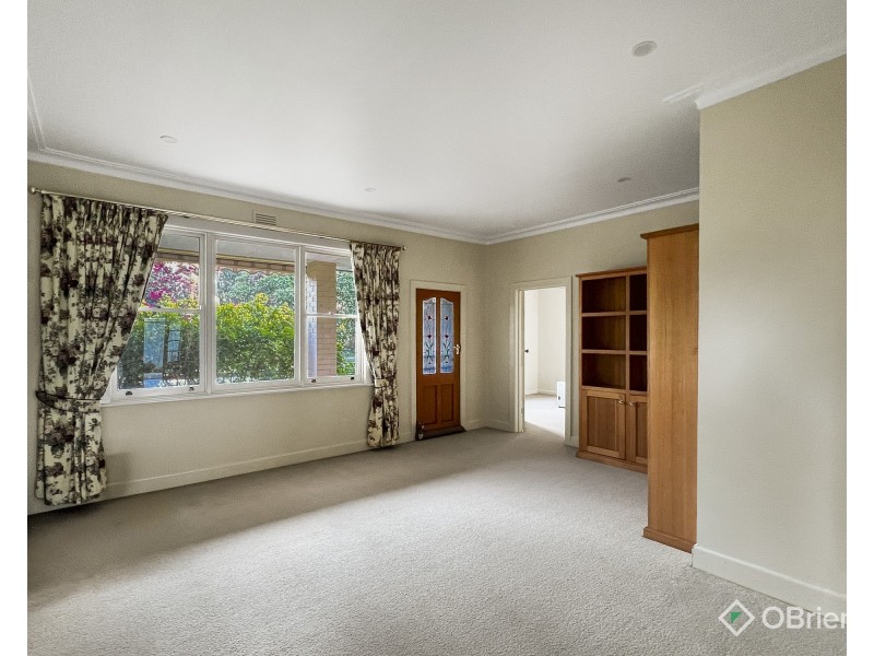 300 Jacksons Track, Labertouche VIC 3816