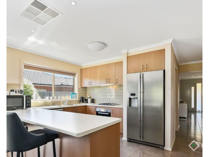 25 Chaucer Way, Drouin VIC 3818