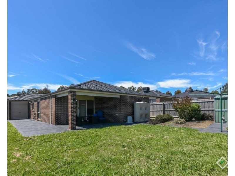 25 Chaucer Way, Drouin VIC 3818