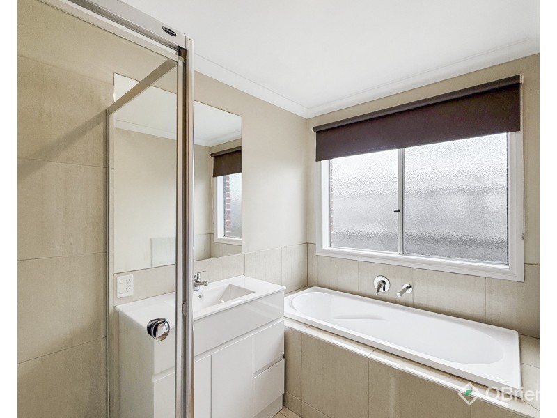 18 Hogan Court, Drouin VIC 3818