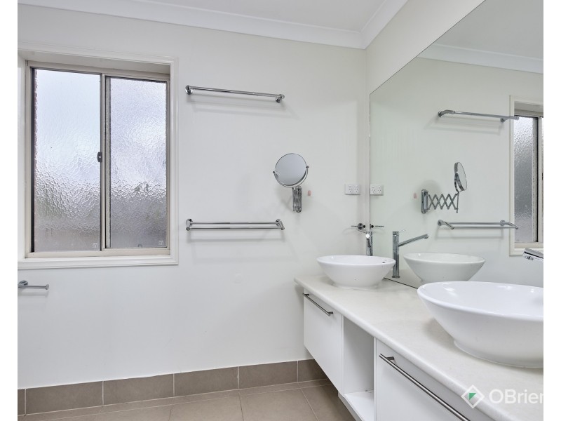 12 Skyline Drive, Warragul VIC 3820