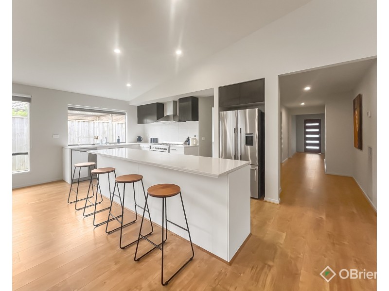 39 Meadowbrook Crescent, Warragul VIC 3820