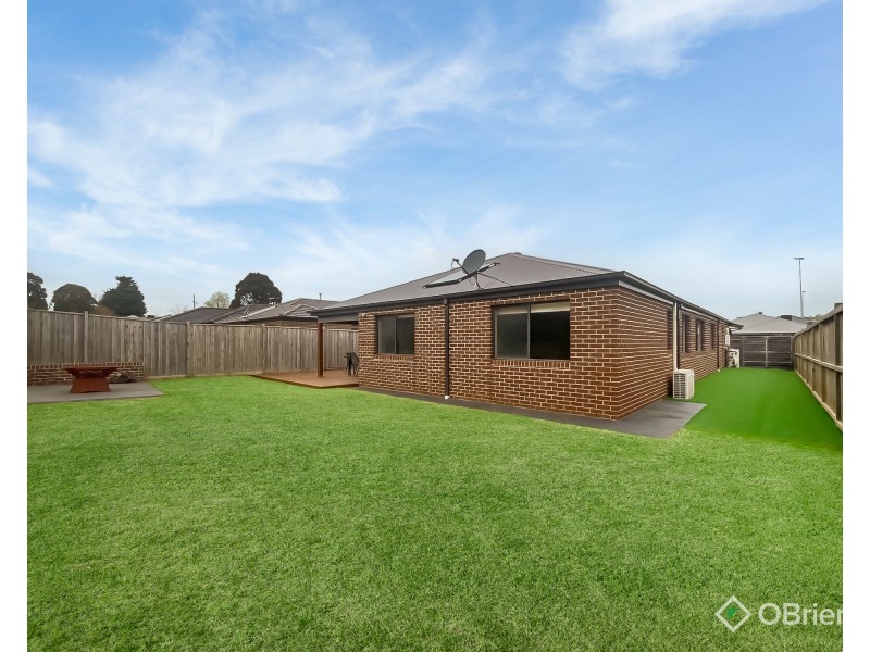 39 Meadowbrook Crescent, Warragul VIC 3820