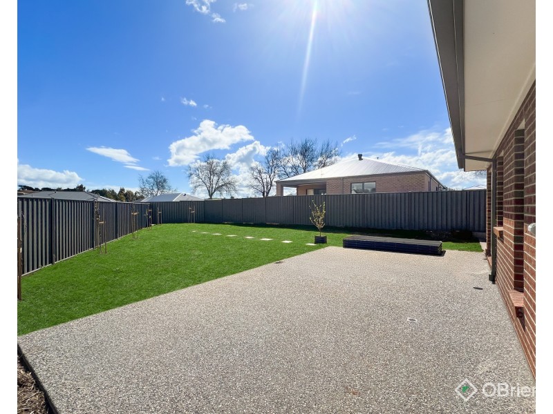 22 Rosea Street, Warragul VIC 3820