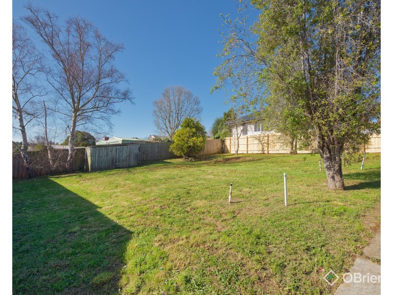 1B Logan Street, Warragul VIC 3820