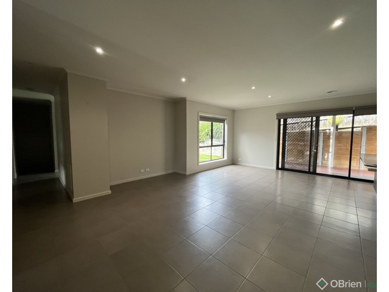 9 Huntingfield Court, Warragul VIC 3820