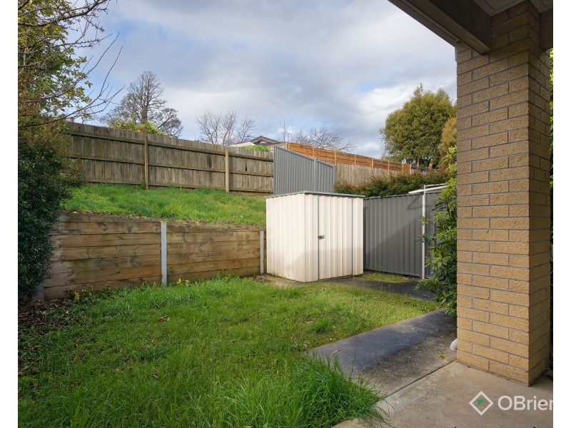 2/275a Princes Way, Drouin VIC 3818