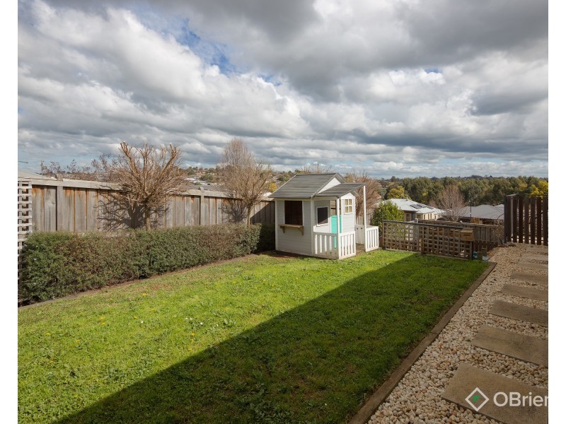 10 Mountain Ash Street, Warragul VIC 3820