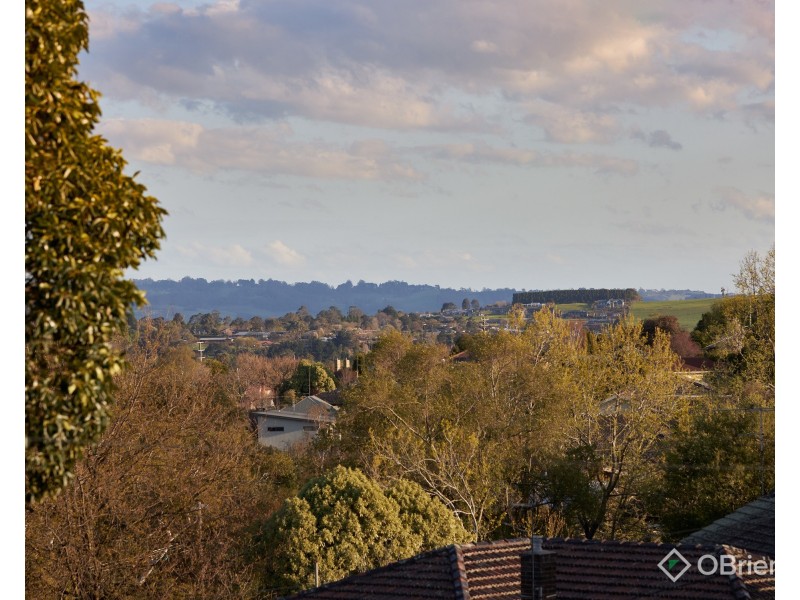33 Sinclair Street, Warragul VIC 3820
