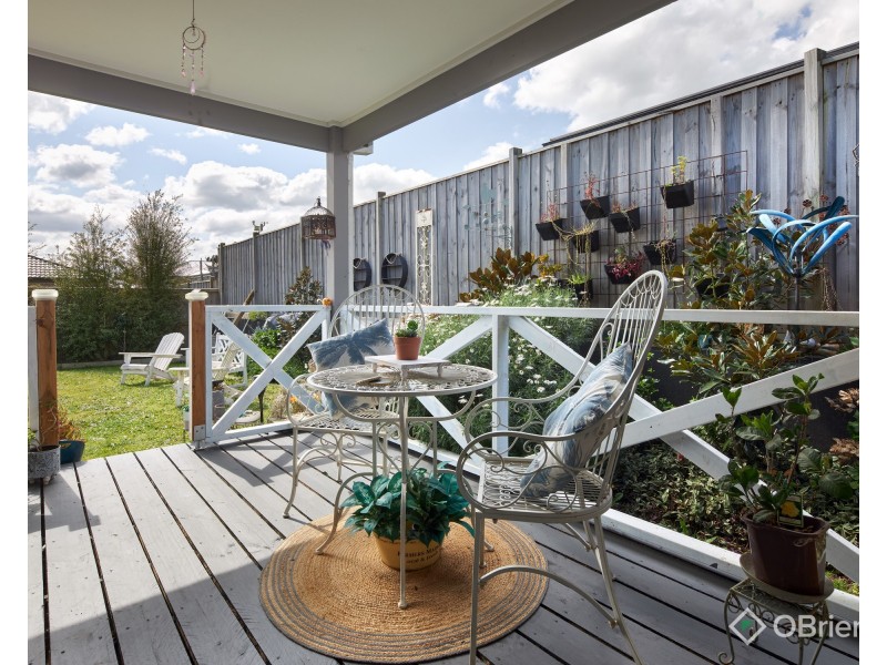 14 Diamond Street, Drouin VIC 3818