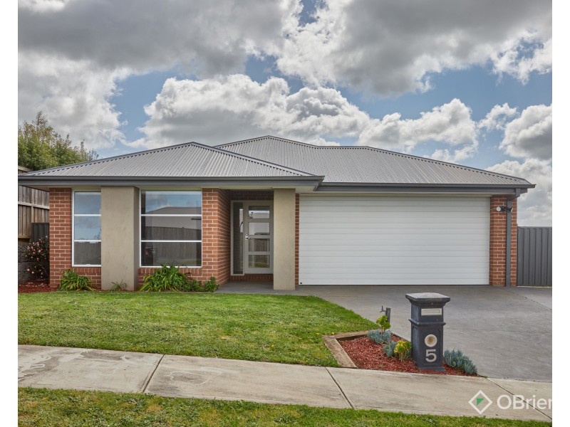 5 Cumberland Avenue, Warragul VIC 3820