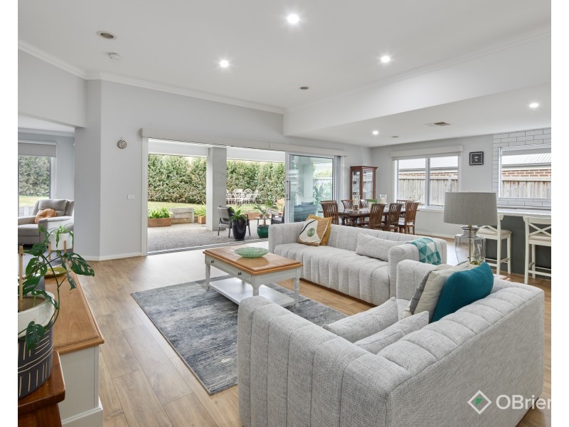 26 Silvertown Road, Drouin VIC 3818