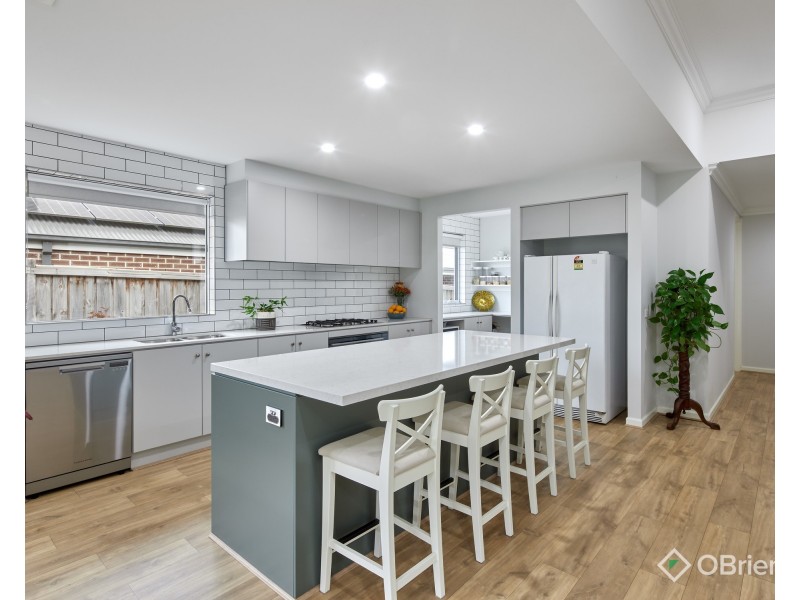 26 Silvertown Road, Drouin VIC 3818