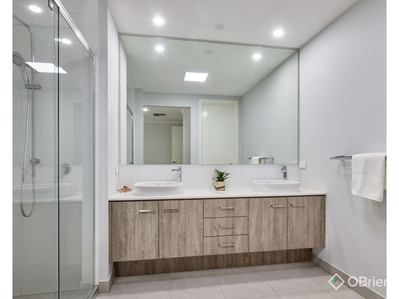 26 Silvertown Road, Drouin VIC 3818