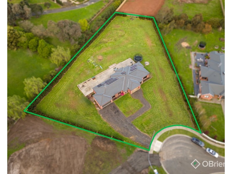 14 Grace Court, Drouin VIC 3818
