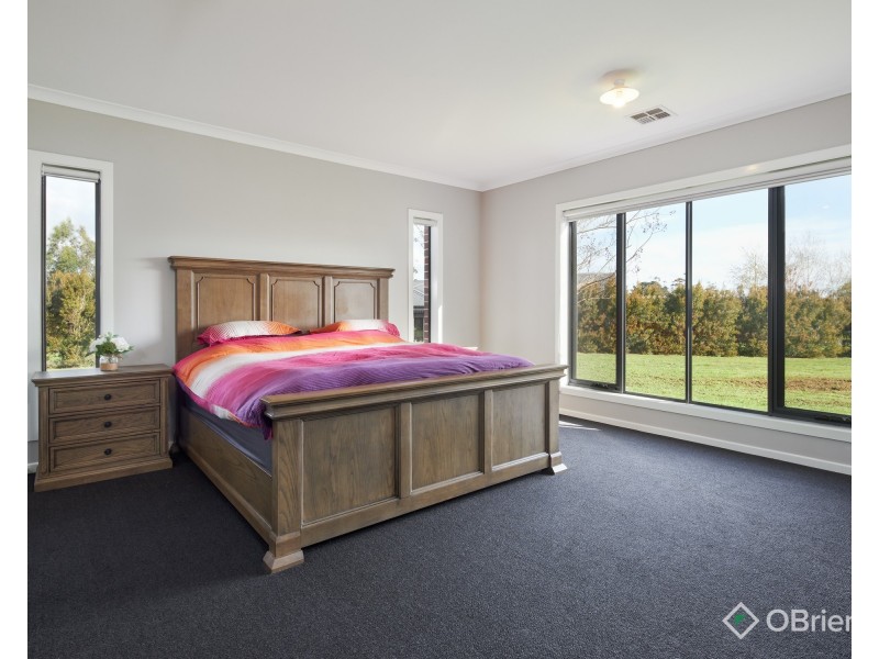14 Grace Court, Drouin VIC 3818