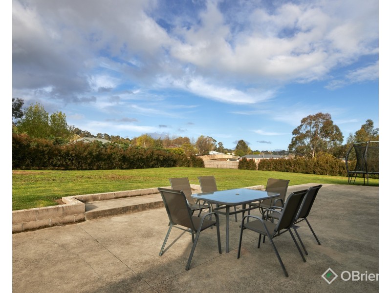 14 Grace Court, Drouin VIC 3818