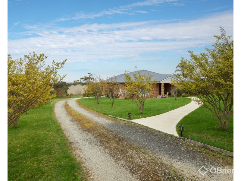 14 Silky Oak Court, Garfield VIC 3814