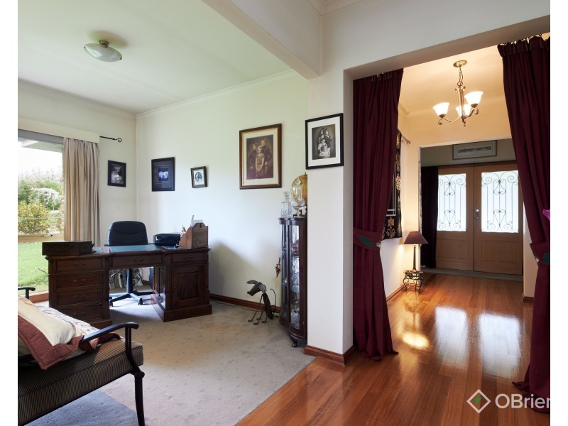 14 Silky Oak Court, Garfield VIC 3814