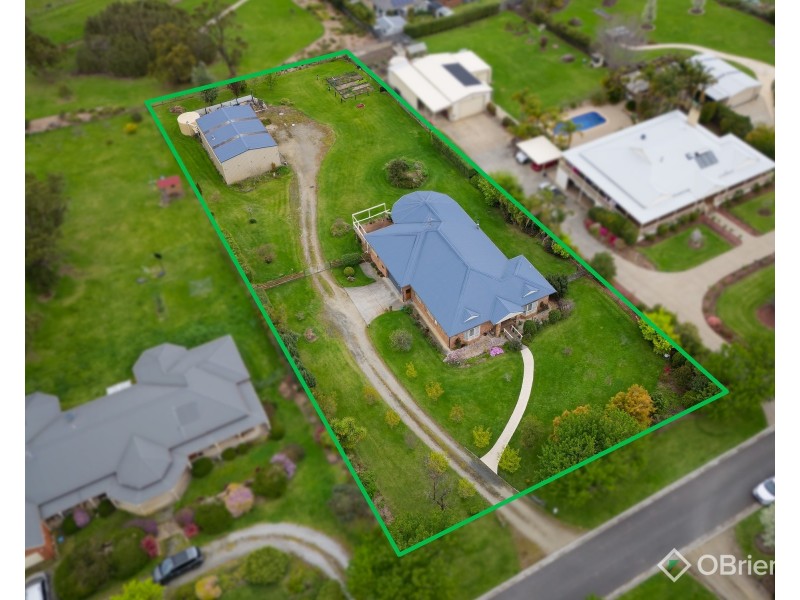 14 Silky Oak Court, Garfield VIC 3814