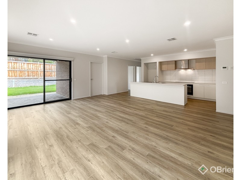 8 Trailwater Court, Warragul VIC 3820