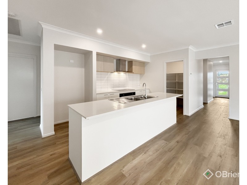 8 Trailwater Court, Warragul VIC 3820