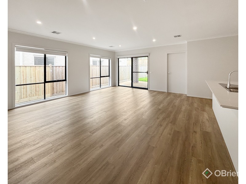 8 Trailwater Court, Warragul VIC 3820