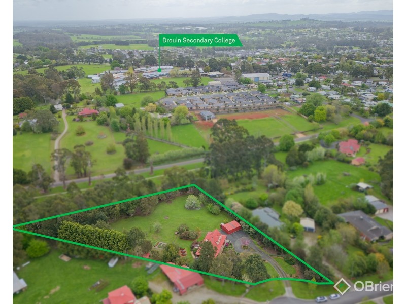 5 Hunter Close, Drouin VIC 3818