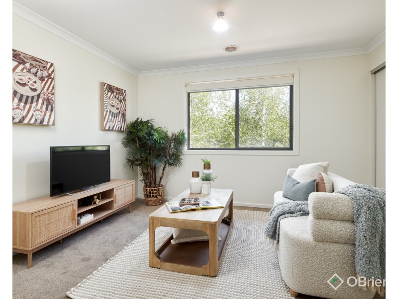 4 Waterford Court, Drouin VIC 3818