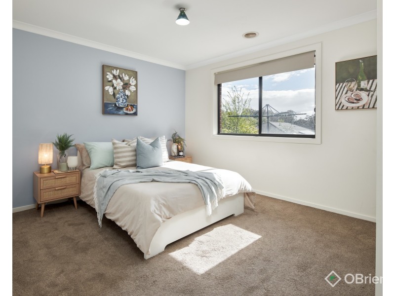 4 Waterford Court, Drouin VIC 3818