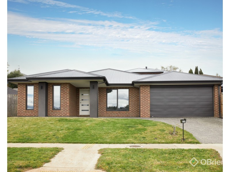 25 Wakeful Crescent, Drouin VIC 3818