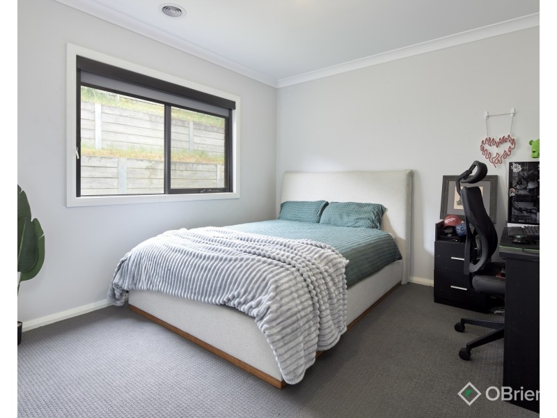 25 Wakeful Crescent, Drouin VIC 3818