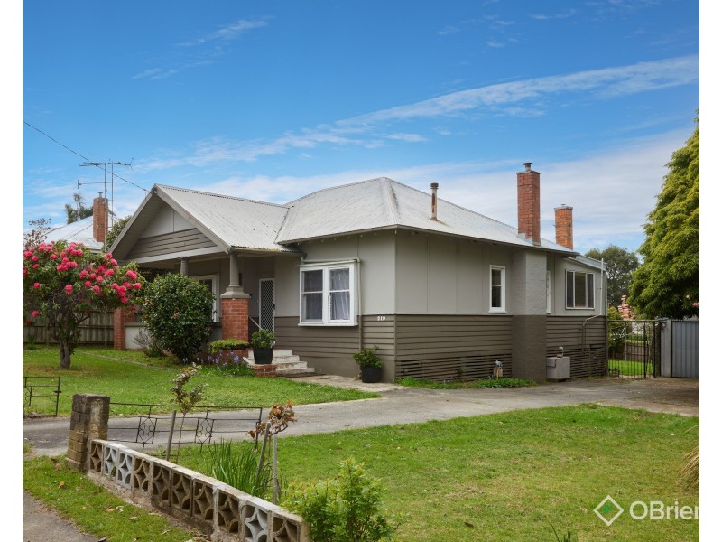 219 Princes Way, Drouin VIC 3818