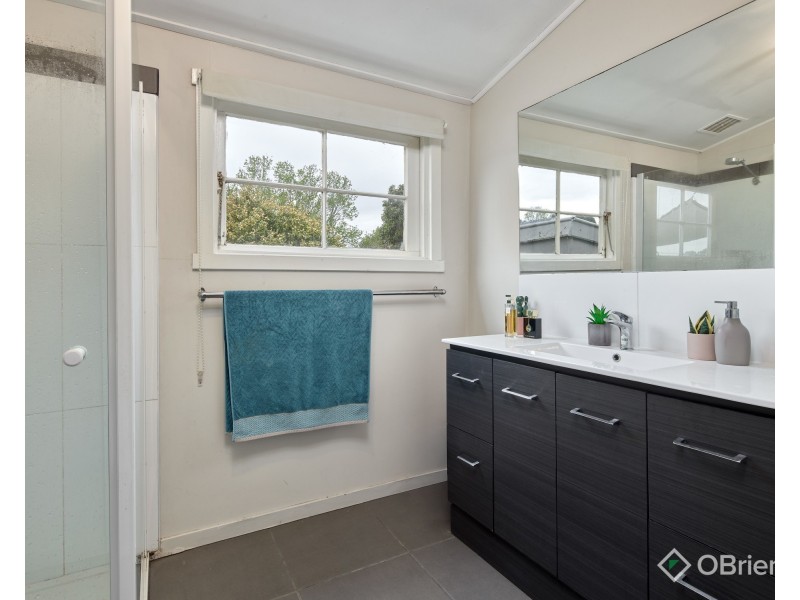 219 Princes Way, Drouin VIC 3818