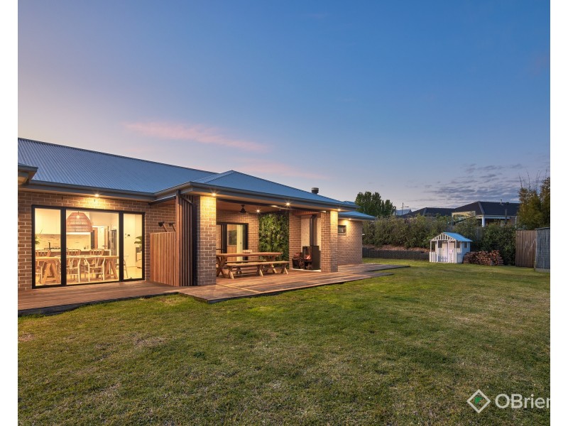 19 Sloane Square, Drouin VIC 3818