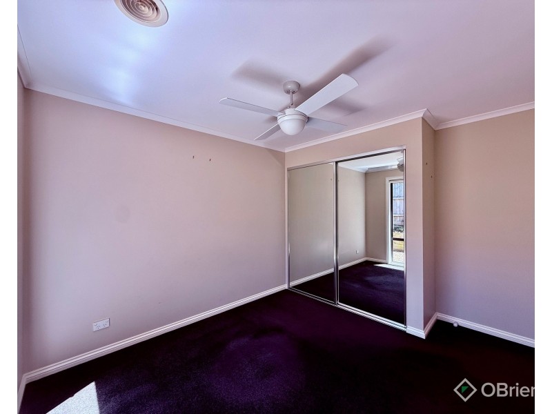 25 Buscombe Crescent, Drouin VIC 3818