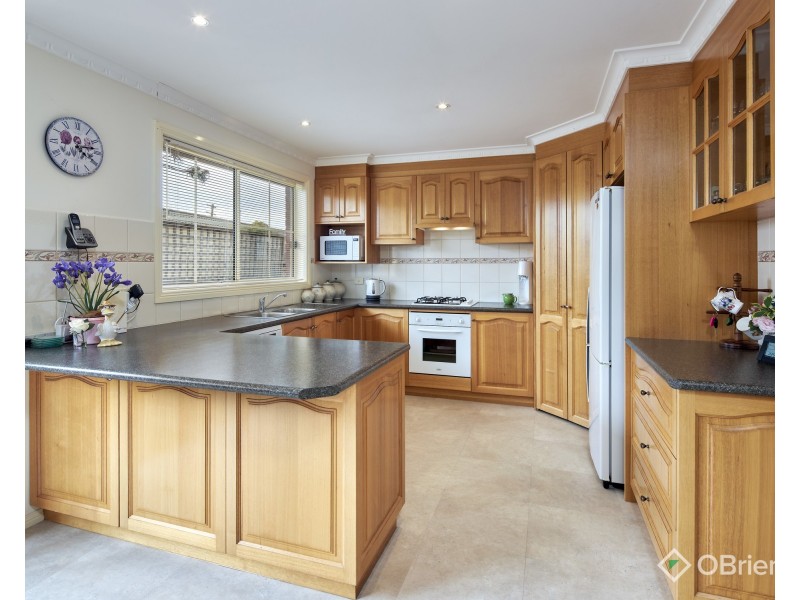 7 Rees Close, Drouin VIC 3818