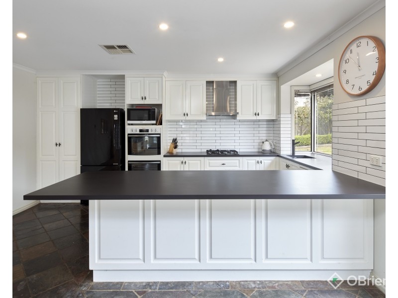 18 Mitchell Court, Warragul VIC 3820